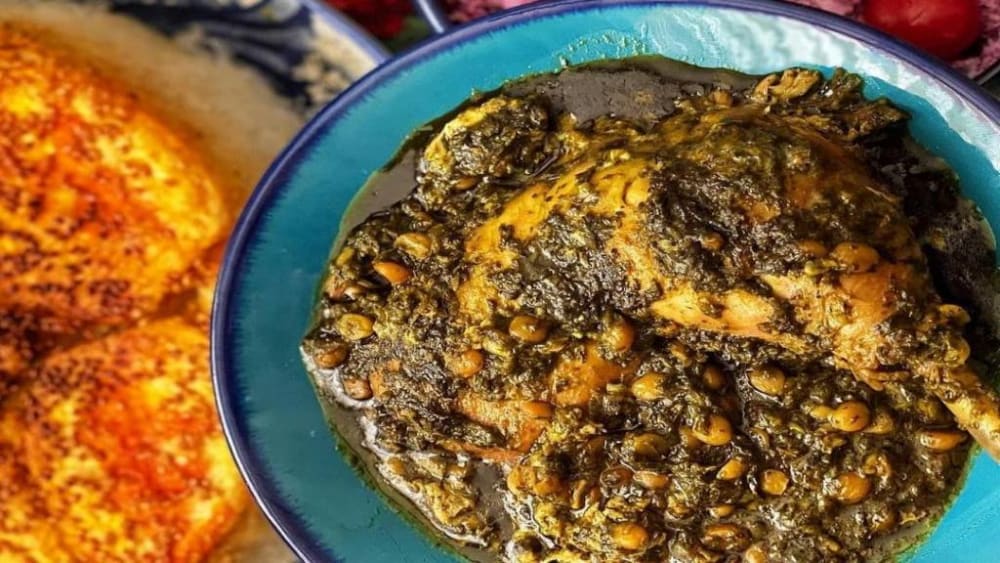 طرز تهیه مرغ ترش به سبک اصیل گیلانی