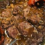 خورشت گمج کباب گیلانی داخل ظرف سنتی گمج