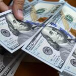 قیمت دلار افزایش یافت. لغو مذاکرات ایران و آمریکا بر بازار ارز تاثیر گذاشت. جزئیات افزایش قیمت دلار.