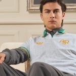 پائولو دیبالا با لباس سوم جدید رم به رنگ سبز و سفید.