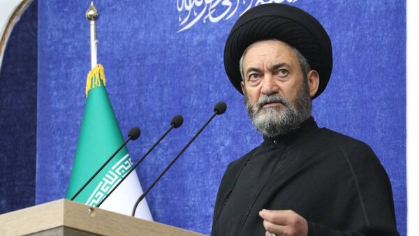 امام جمعه اردبیل: کشورهای عربی به راحتی اشک اسرائیل و ترامپ را در بیاورند؛ یک ماه لوله های نفت خود را ببندند