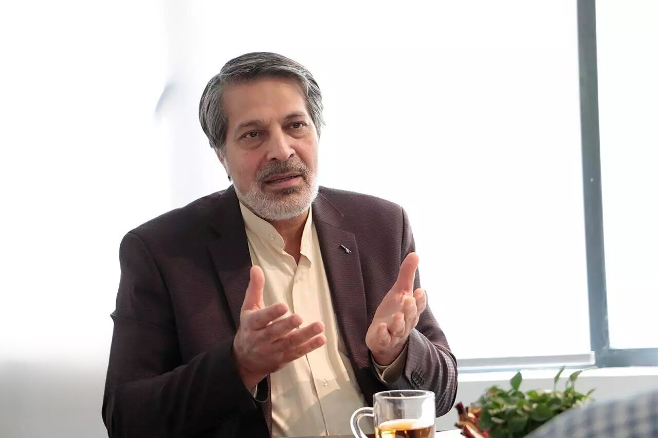 انتقاد باقی از برخورد با تجمع مخالفان توافق قاهره مقابل دبیرخانه شعام؛ گفتند چون بدون اذن رهبری چنین توافقی انجام نشده، پس حق مخالفت ندارید!