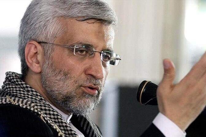 حمله دوباره جلیلی به برجام؛ مقایسه توافق هسته‌ای با توافق قاجار و انگلیسی‌ها؛ مدل معاهده مجمل در برجام تکرار شده است