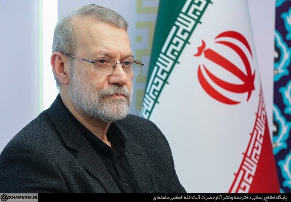 دست دوستی لاریجانی با نبیه بری در یک تصویر خاص و پربازدید + عکس