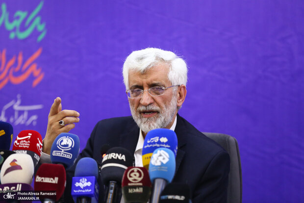 روزنامه اصولگرا: سعید جلیلی با حمله به برجام جز اثبات خودش چه هدفی دارد؟؛ بعضی نماینده های تندرو مجلس حرفها و تحلیل های بیشرمانه مطرح می کنند