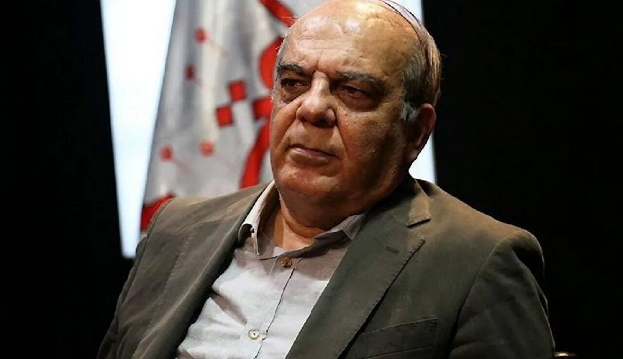 عباس عبدی خطاب به پزشکیان: فقط مشکلات را می گویید و راه حل ندارید؛ با این وفاق  دردی درمان نمی شود؛چاقو دست یک نفر است،دسته اش نزد فرد دیگر