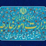 عده ای عشق دوربین می گویند چرا وزارت خارجه کار دیپلماسی می کند و چرا یقه نمی گیرد؟