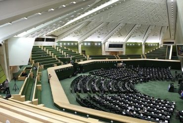 عضو کمیسیون امنیت ملی مجلس: گروسی و بازرسان آژانس حق ورود به ایران ندارند؛ باید خسارت‌های جنگ ۱۲ روزه پرداخت شود بعد بازرس‌ها بتوانند وارد شوند