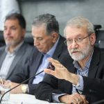 علی لاریجانی: آمریکا شرط گذاشت که برد موشک‌های ایران به کمتر از ۵۰۰ کیلومتر برسد!؛ هیچ انسان باغیرتی چنین چیزی را نمی‌پذیرد