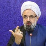 ماجرای برقع زدن زنان در زمان هخامنشیان؛ بازخوانی واکنش طاهری آکردی به خوانندگی یک زن در کاروانسرا