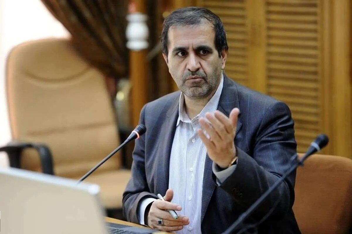 مشاور نهاد ریاست جمهوری: هر پیام مردم یک هشدار و تذکری است که باید جدی گرفته شود؛ رضایتمندی مردم یکی از شرط‌های اصلی ارزیابی عملکرد دستگاه‌هاست
