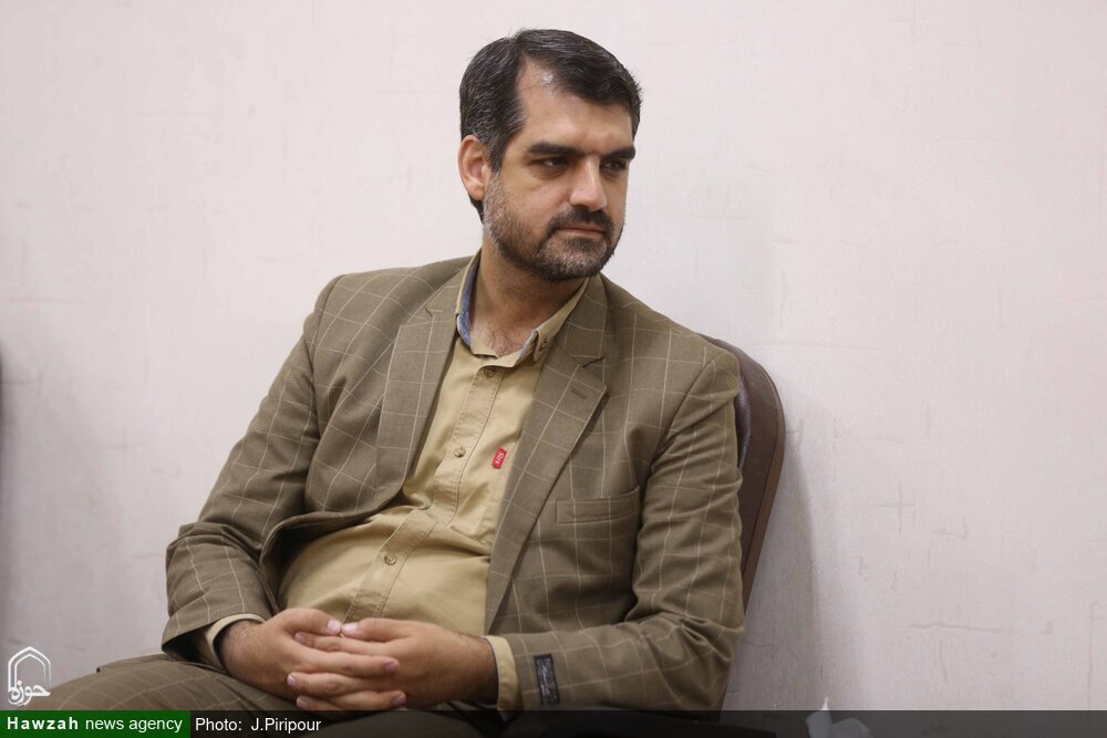 نماینده قم در مجلس: ماندن در NPT مصداق خوردن پیاز و کتک است؛ چرا باید در این جنگل بی‌در و پیکر از داشتن سلاح هسته‌ای محروم باشیم؟!