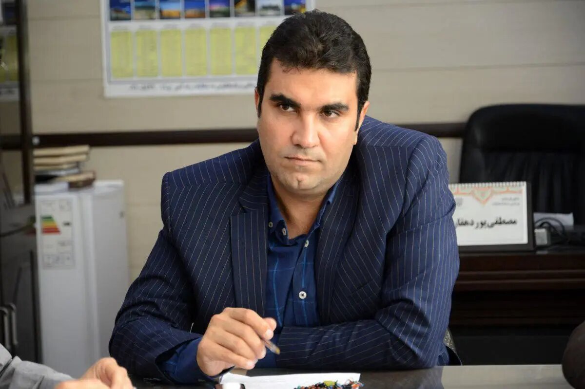 نماینده مجلس: بر سر دوراهی هسته‌ای و جنگ قرار گرفته‌ایم؛ باید برجام ۲ شکل بگیرد؛ حالت بلاتکلیفی بعد از جنگ اخیر ادامه یابد، تاب آوری مردم کم می‌شود