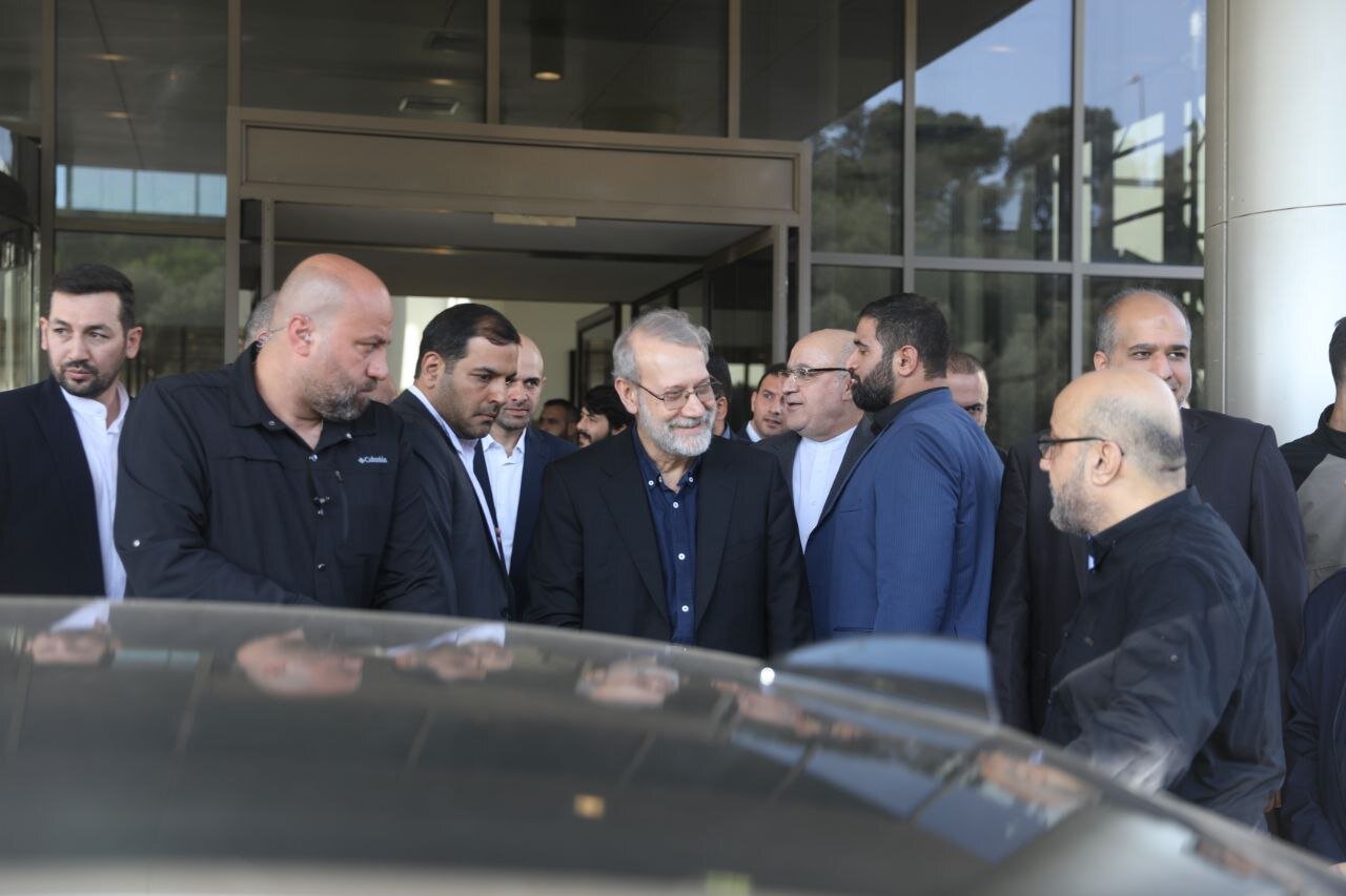همراهان علی لاریجانی در سفر به بیروت چه کسانی هستند؟؛ حضور یک چهره غیرمنتظره در هیات ایرانی