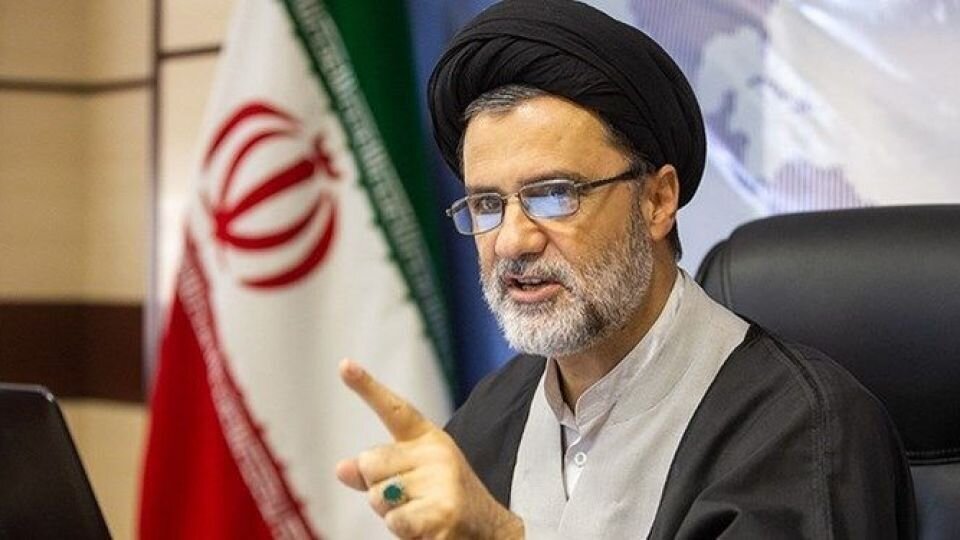 واکنش نماینده نزدیک به جلیلی به مکانیسم ماشه: تنها راه ایستادگی است!