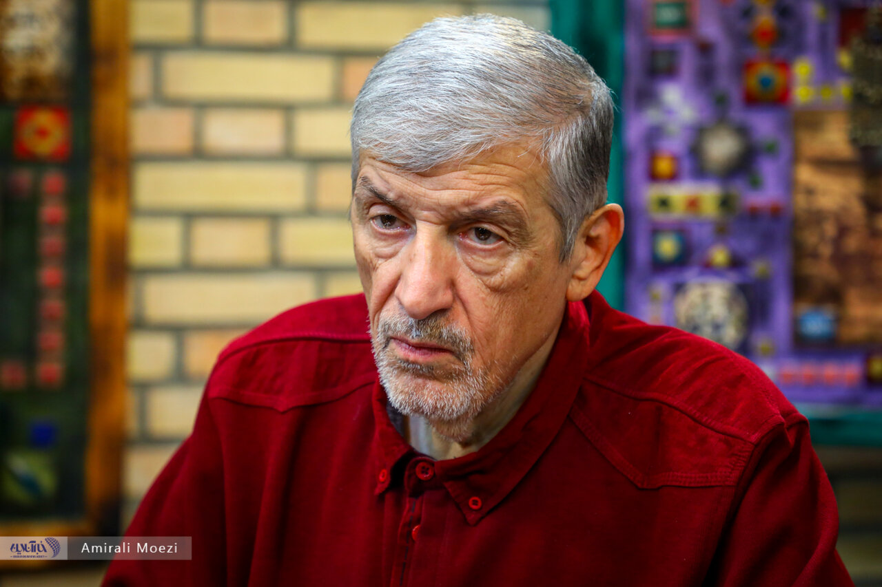 پاسخ یک فعال سیاسی به نماینده تندرو؛ بنده می دانم که شما سواد امنیتی، نظامی ندارید؛  بهتر است حرف مفت نزنید!