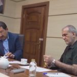 پزشکیان پولوشرت پوشید و به وزارت صمت رفت! + عکس