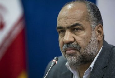 حمله تند صباغیان به وزیر آموزش و پرورش؛ آقای کاظمی همکاران شما در اسنپ و آژانس هستند، احوالی از آن‌ها بگیرید!